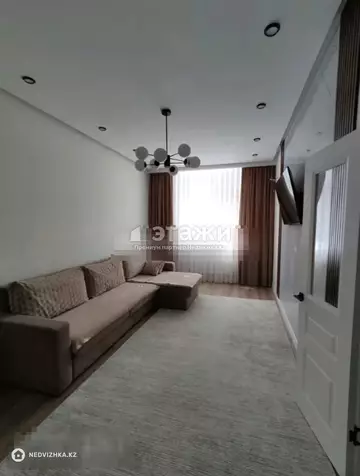 2-комнатная квартира, этаж 4 из 15, 60 м²