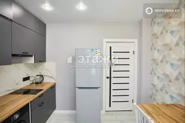 2-комнатная квартира, этаж 10 из 17, 38 м²