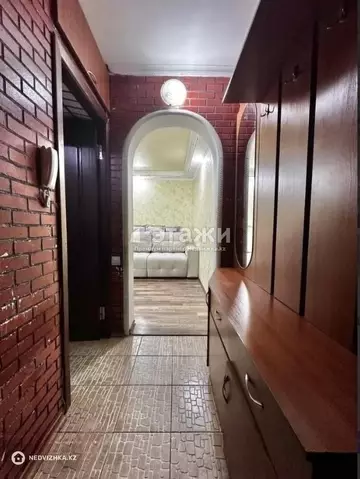 2-комнатная квартира, этаж 2 из 5, 45 м²