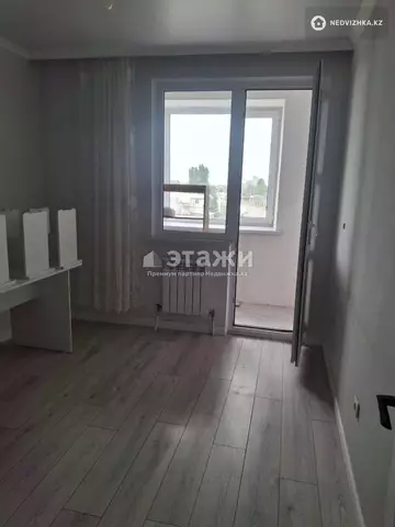 1-комнатная квартира, этаж 3 из 9, 39 м²