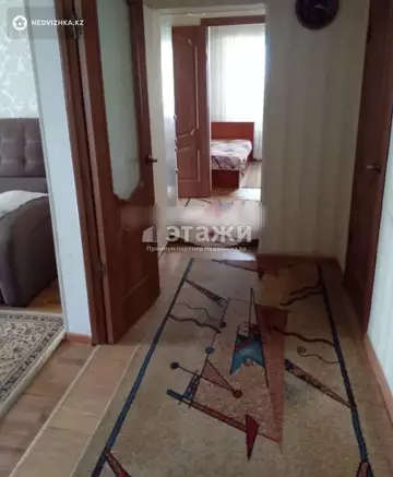 3-комнатная квартира, этаж 9 из 12, 63 м²