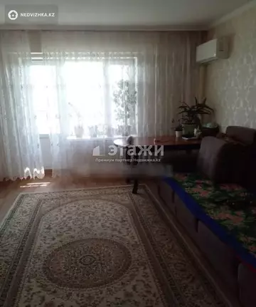 3-комнатная квартира, этаж 9 из 12, 63 м²