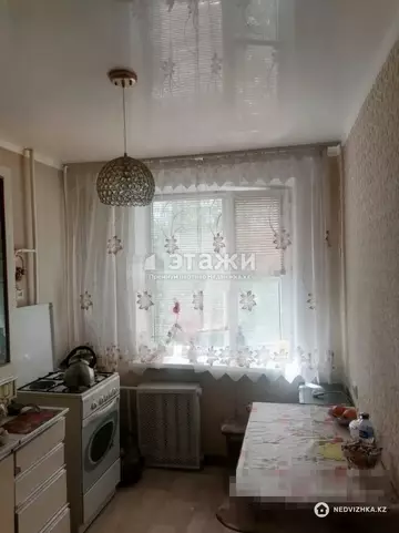 2-комнатная квартира, этаж 3 из 5, 54 м²