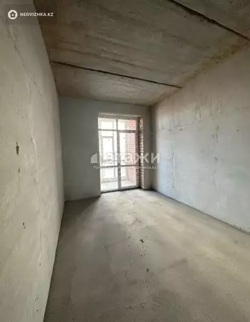 4-комнатная квартира, этаж 4 из 10, 117 м²