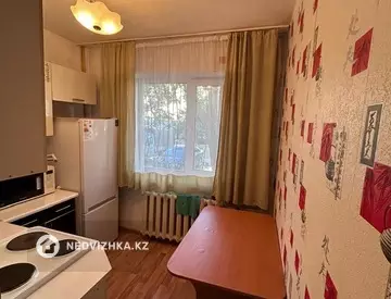 1-комнатная квартира, этаж 1 из 4, 32 м², на длительный срок