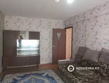 2-комнатная квартира, этаж 3 из 5, 48 м²