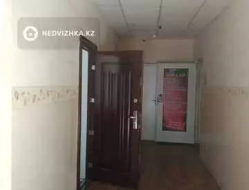 Офисное помещение, этаж 1 из 2, в административном здании, 18 м²