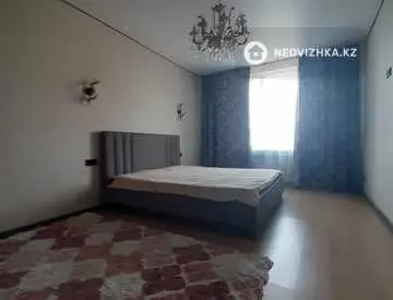 2-комнатная квартира, этаж 7 из 7, 56 м², на длительный срок