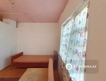 2-комнатный дом, 18 соток, 60 м²
