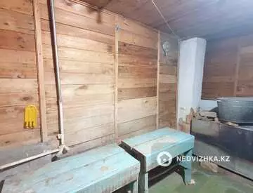 2-комнатный дом, 18 соток, 60 м²