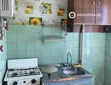 2-комнатная квартира, этаж 3 из 5, 44 м², на длительный срок