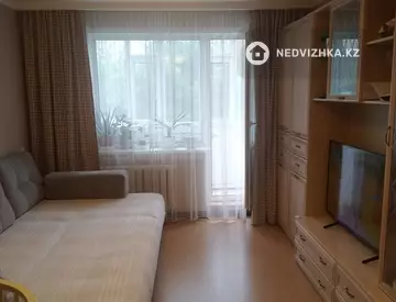 2-комнатная квартира, этаж 3 из 5, 51 м²