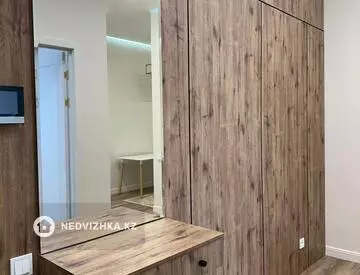 2-комнатная квартира, этаж 14 из 14, 52 м²