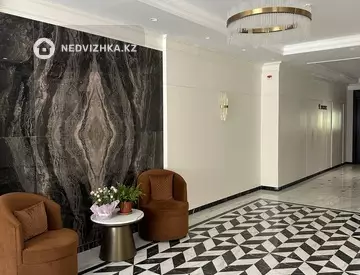 2-комнатная квартира, этаж 14 из 14, 52 м²