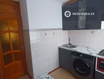 3-комнатная квартира, этаж 4 из 5, 61 м²