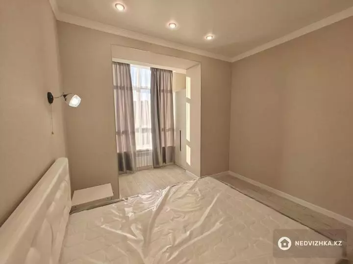 42 м², 2-комнатная квартира, этаж 3 из 10, 42 м², изображение - 1