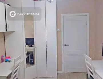 4-комнатная квартира, этаж 3 из 5, 77 м²