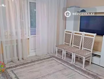 4-комнатная квартира, этаж 3 из 5, 77 м²