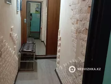 3-комнатная квартира, этаж 1 из 4, 50 м², на длительный срок