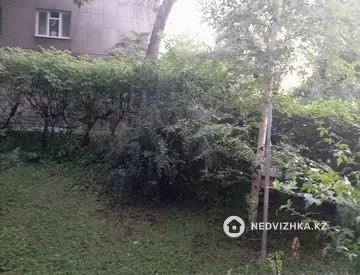 3-комнатная квартира, этаж 1 из 4, 50 м², на длительный срок