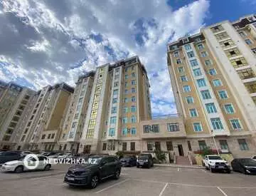 3-комнатная квартира, этаж 6 из 10, 92 м²