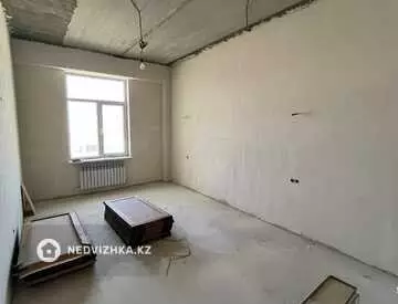 3-комнатная квартира, этаж 6 из 10, 92 м²