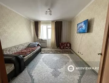 1-комнатная квартира, этаж 4 из 10, 41 м²