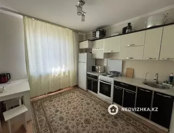 1-комнатная квартира, этаж 4 из 10, 41 м²