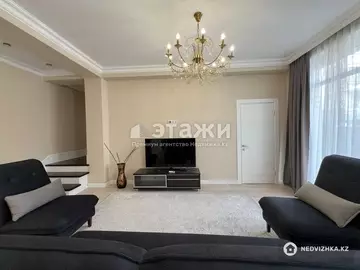 5-комнатная квартира, этаж 2 из 3, 200 м²