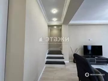 5-комнатная квартира, этаж 2 из 3, 200 м²