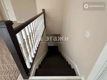 5-комнатная квартира, этаж 2 из 3, 200 м²