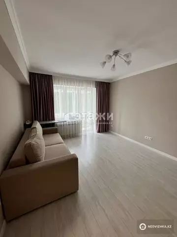 1-комнатная квартира, этаж 4 из 5, 36 м²
