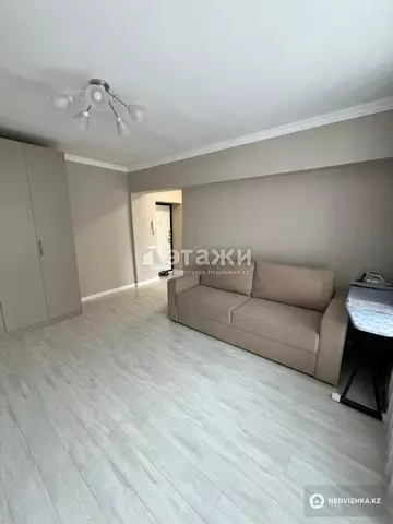1-комнатная квартира, этаж 4 из 5, 36 м²