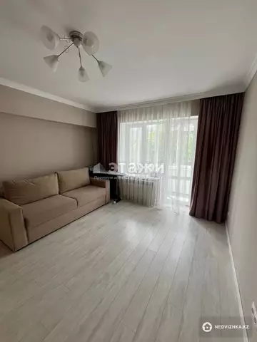 1-комнатная квартира, этаж 4 из 5, 36 м²