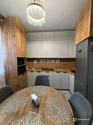 1-комнатная квартира, этаж 9 из 12, 38 м²