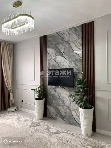 1-комнатная квартира, этаж 9 из 12, 38 м²