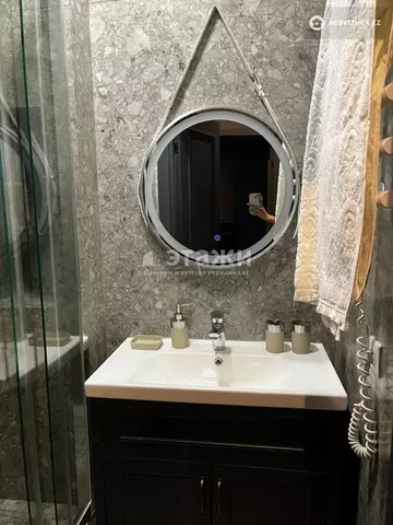 3-комнатная квартира, этаж 5 из 13, 65 м², на длительный срок