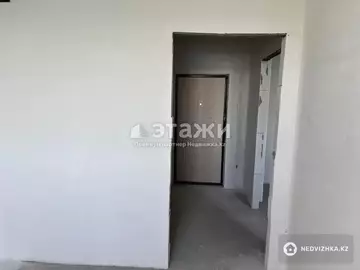 1-комнатная квартира, этаж 9 из 9, 37 м²