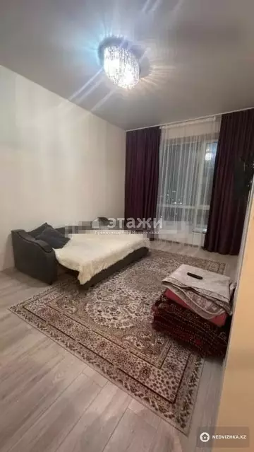 1-комнатная квартира, этаж 8 из 9, 37 м²