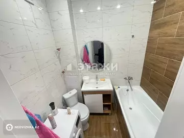 2-комнатная квартира, этаж 4 из 10, 40 м²