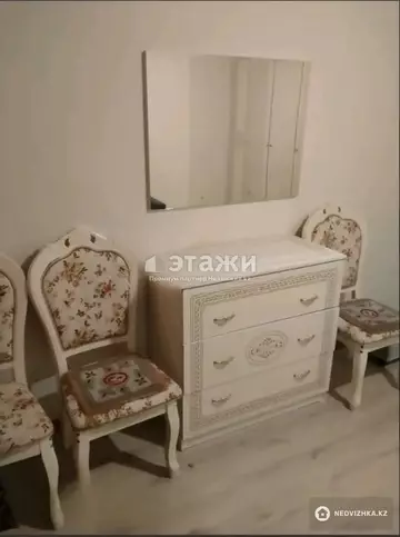 2-комнатная квартира, этаж 3 из 9, 60 м²