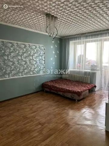 1-комнатная квартира, этаж 3 из 14, 42 м²