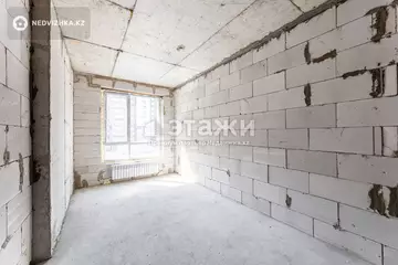 4-комнатная квартира, этаж 3 из 13, 117 м²
