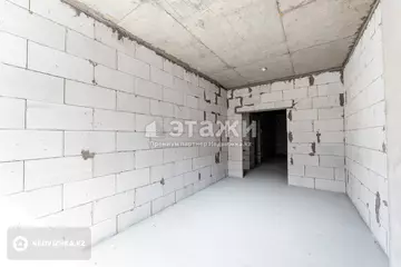 4-комнатная квартира, этаж 3 из 13, 117 м²