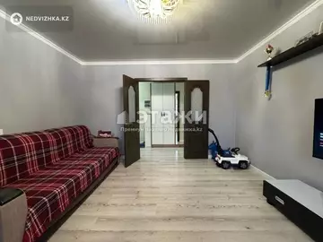 2-комнатная квартира, этаж 4 из 4, 55 м²
