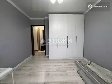 2-комнатная квартира, этаж 4 из 4, 55 м²