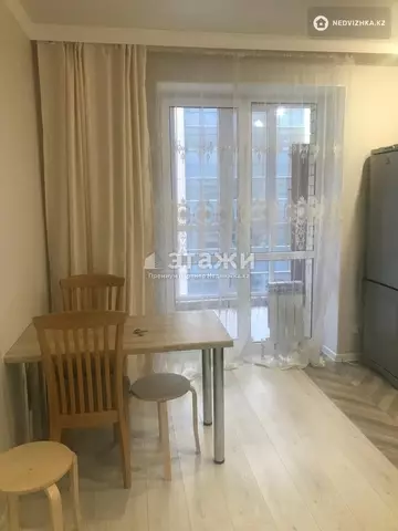 1-комнатная квартира, этаж 4 из 12, 38 м²
