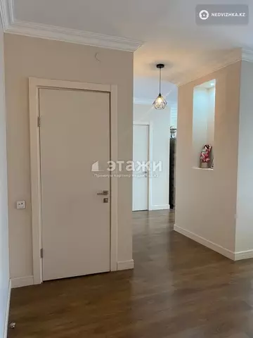 2-комнатная квартира, этаж 6 из 8, 109 м²