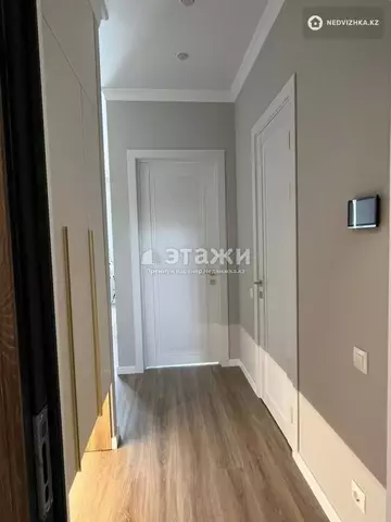 2-комнатная квартира, этаж 8 из 12, 37 м²