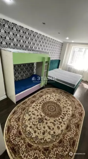 3-комнатная квартира, этаж 2 из 13, 102 м²